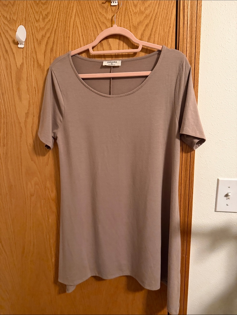 Sz L Zenana Outfitters Scoop Neck Short Sleeve Tunic - Taupe